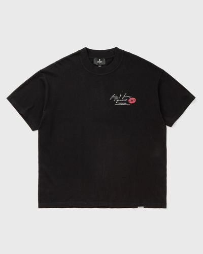 Represent LOVE AND KISSES TSHIRT, black