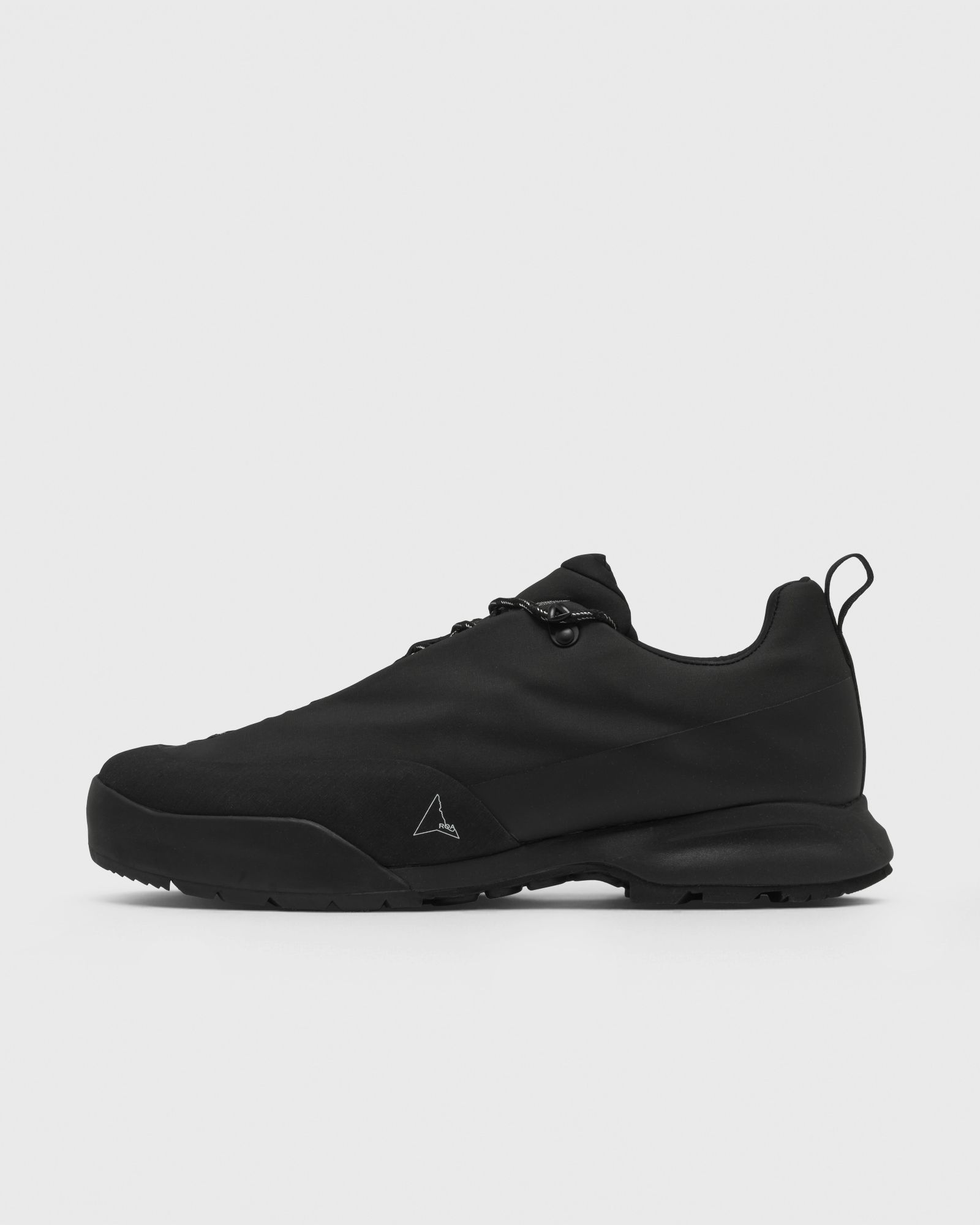 Roa Cingino, black