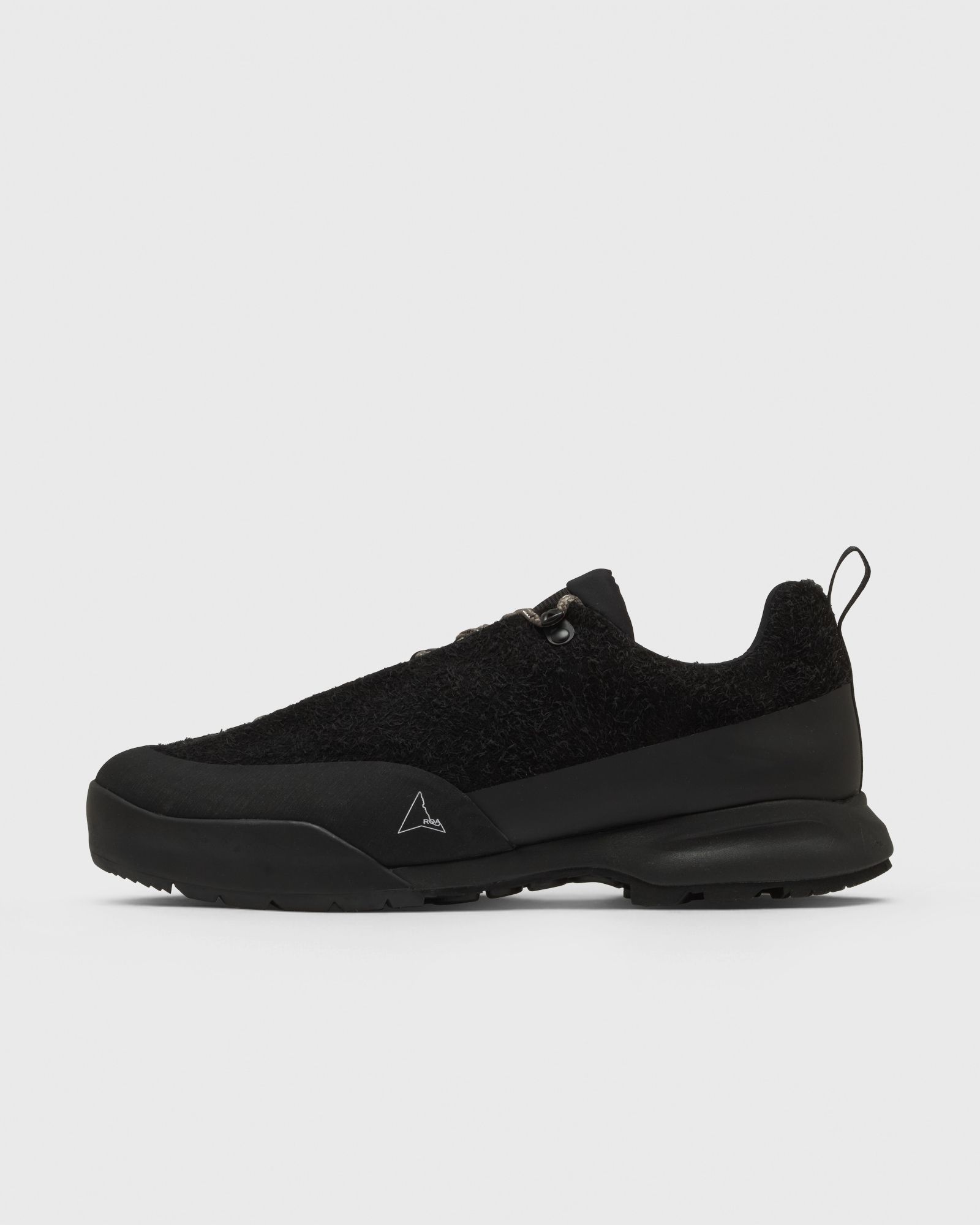 Roa Cingino, black