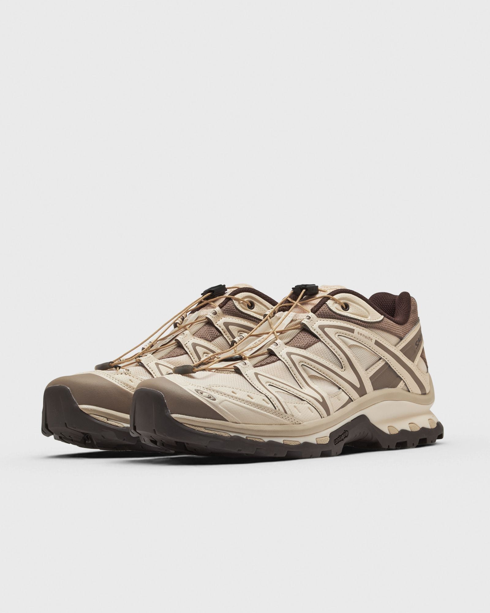 Salomon XT-QUEST brown