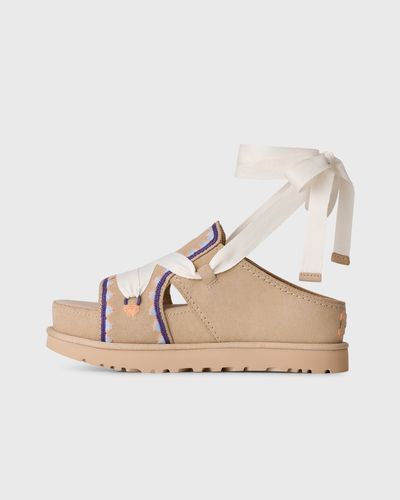 Ugg W GOLDENSTAR HI ARTISTITCH, beige