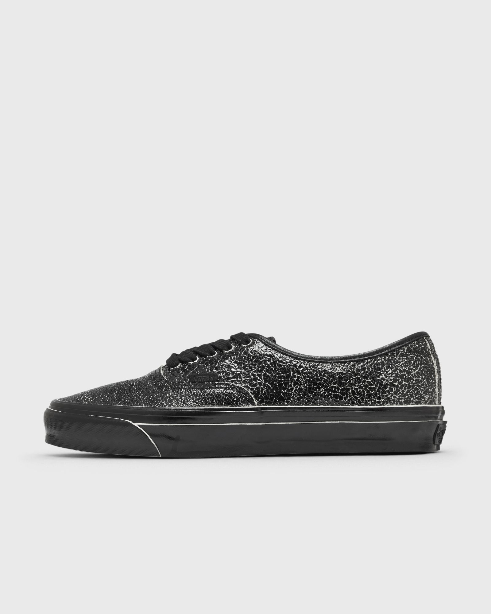 Vans LX AUTHENTIC 44 OVERPAINT, black