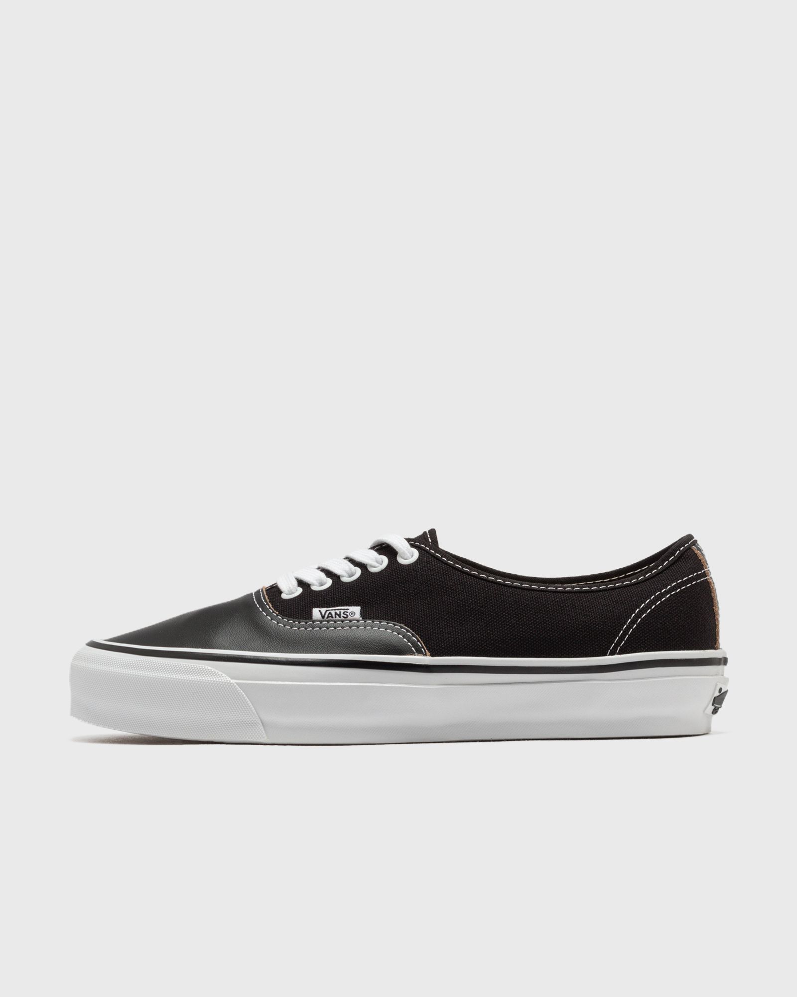 Vans OTW AUTHENTIC 44 SIPED VIBRAM, black