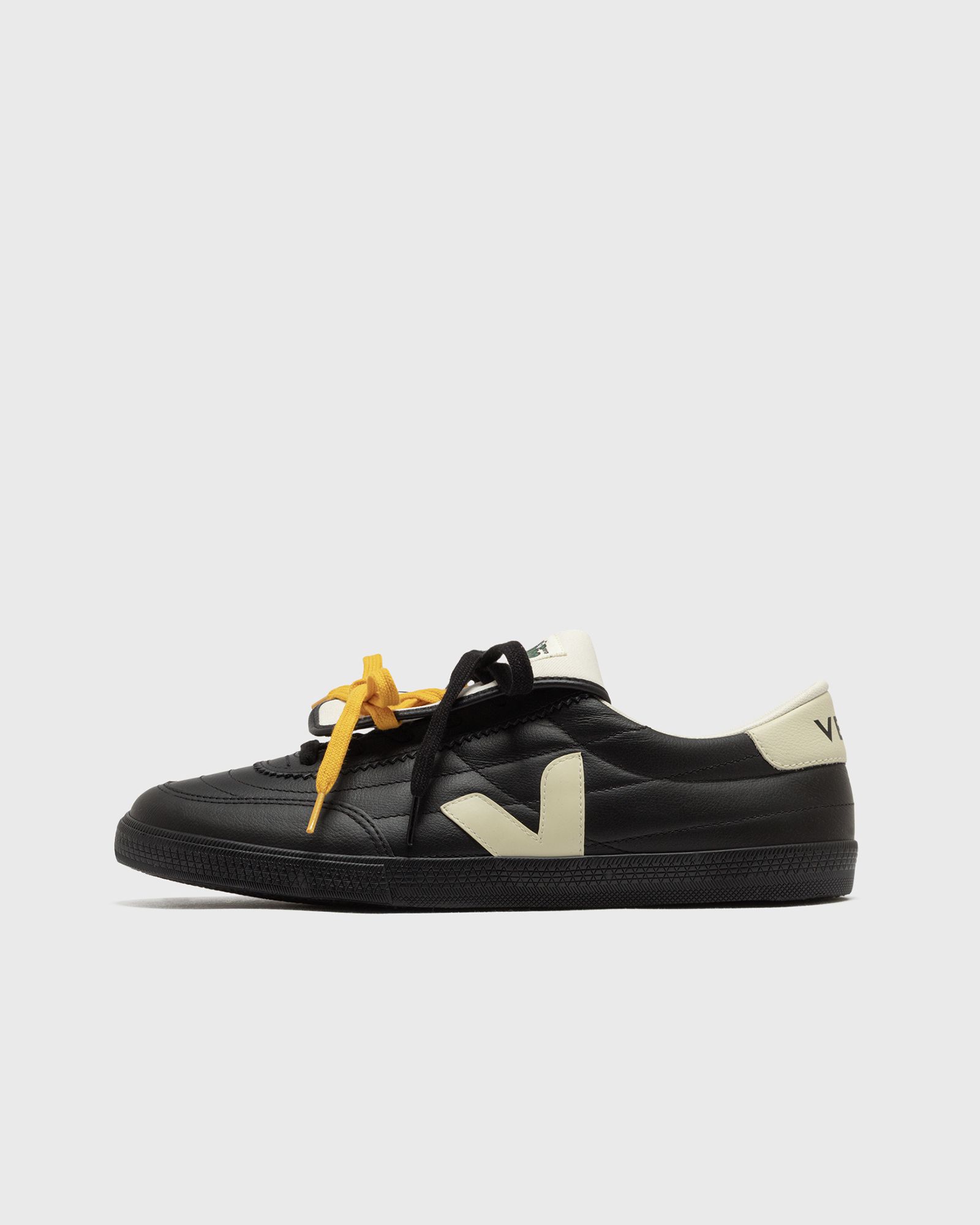 Veja X MAGLIANO LEATHER, black