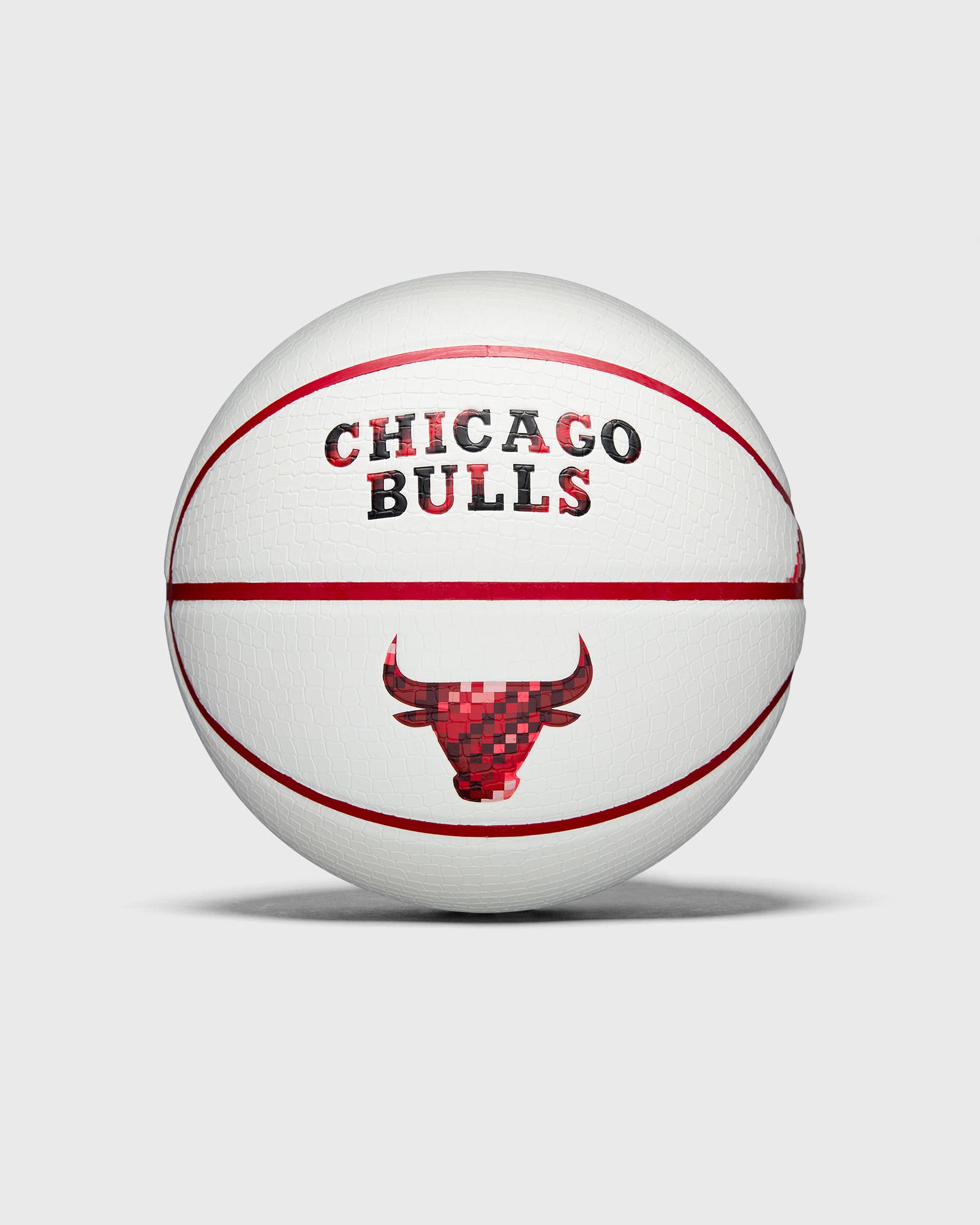 Wilson NBA TEAM PIXEL BASKETBALL CHICAGO BULLS SIZE 7, white