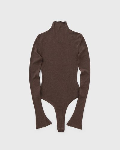 WRSTBHVR AMBER BODY, brown