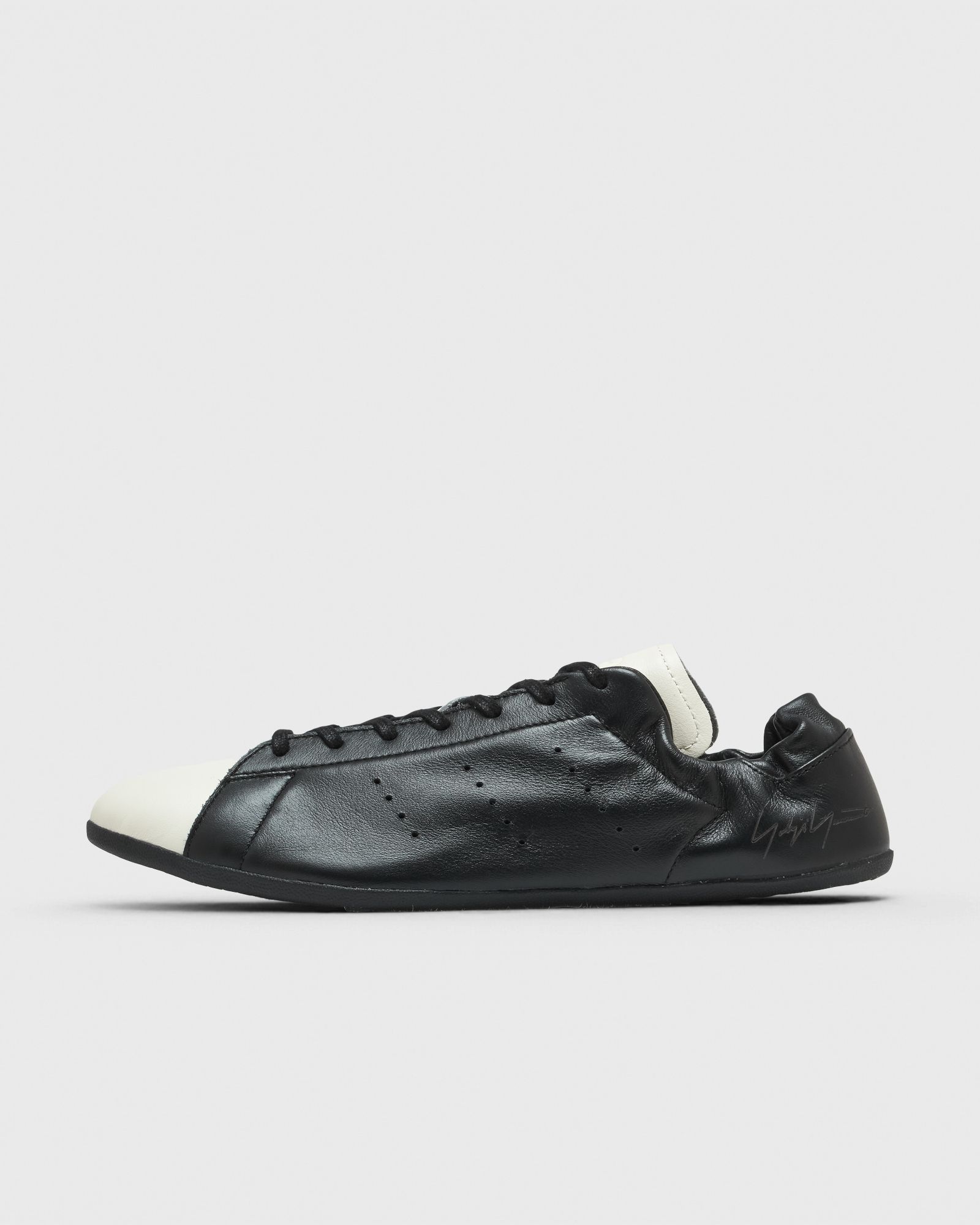 Y-3 STAN SMITH LO PRO, black
